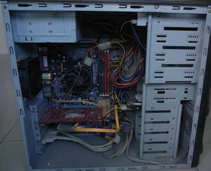 計算機主機