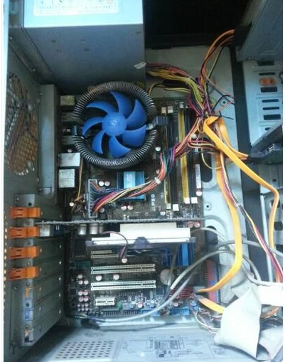 顯示器不亮