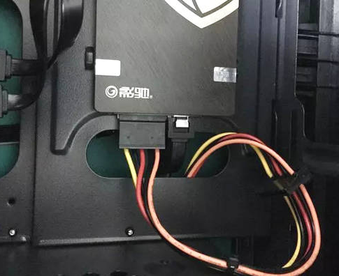 臺(tái)式電腦組裝步驟