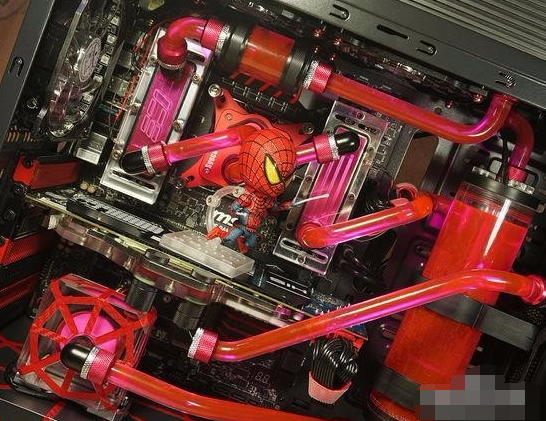 組裝水冷主機