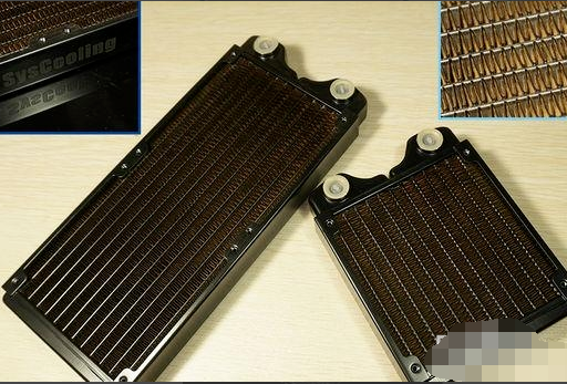 組裝水冷主機