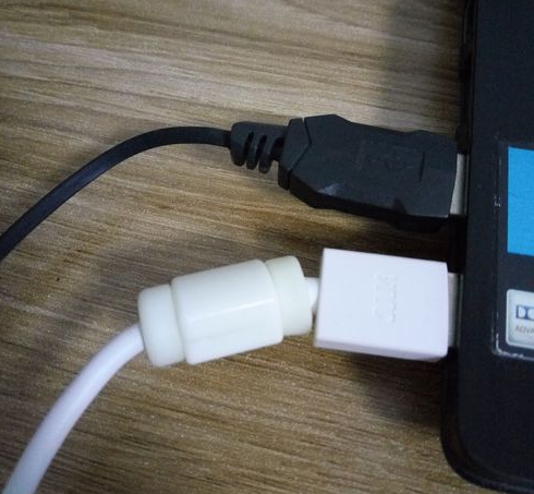 通過usb